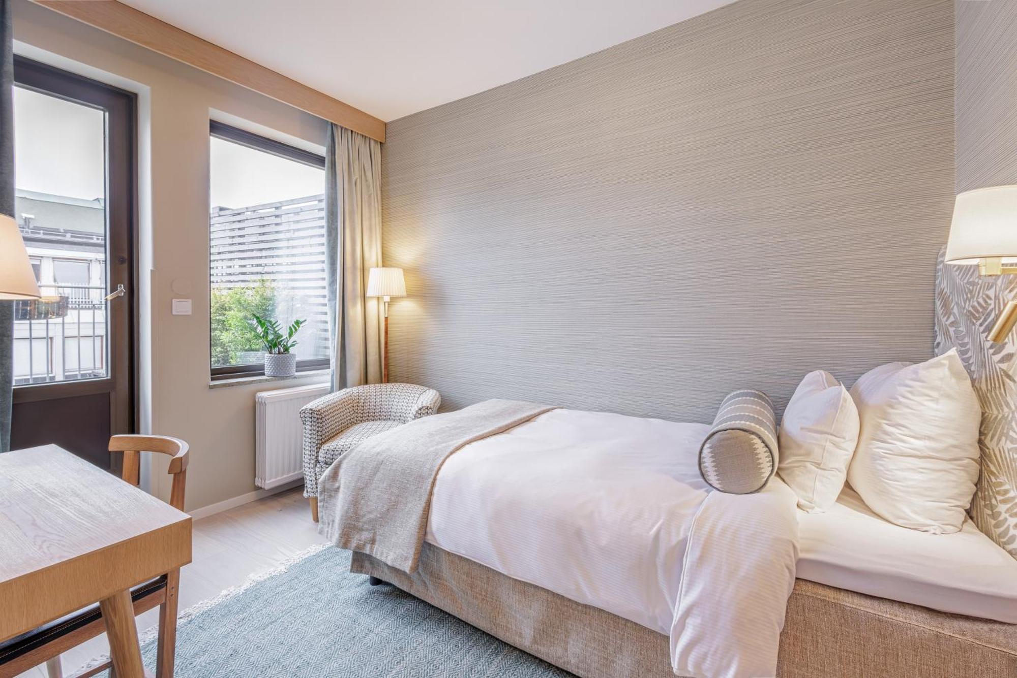 Superior Single Room Balcony,1669814789:JPEG